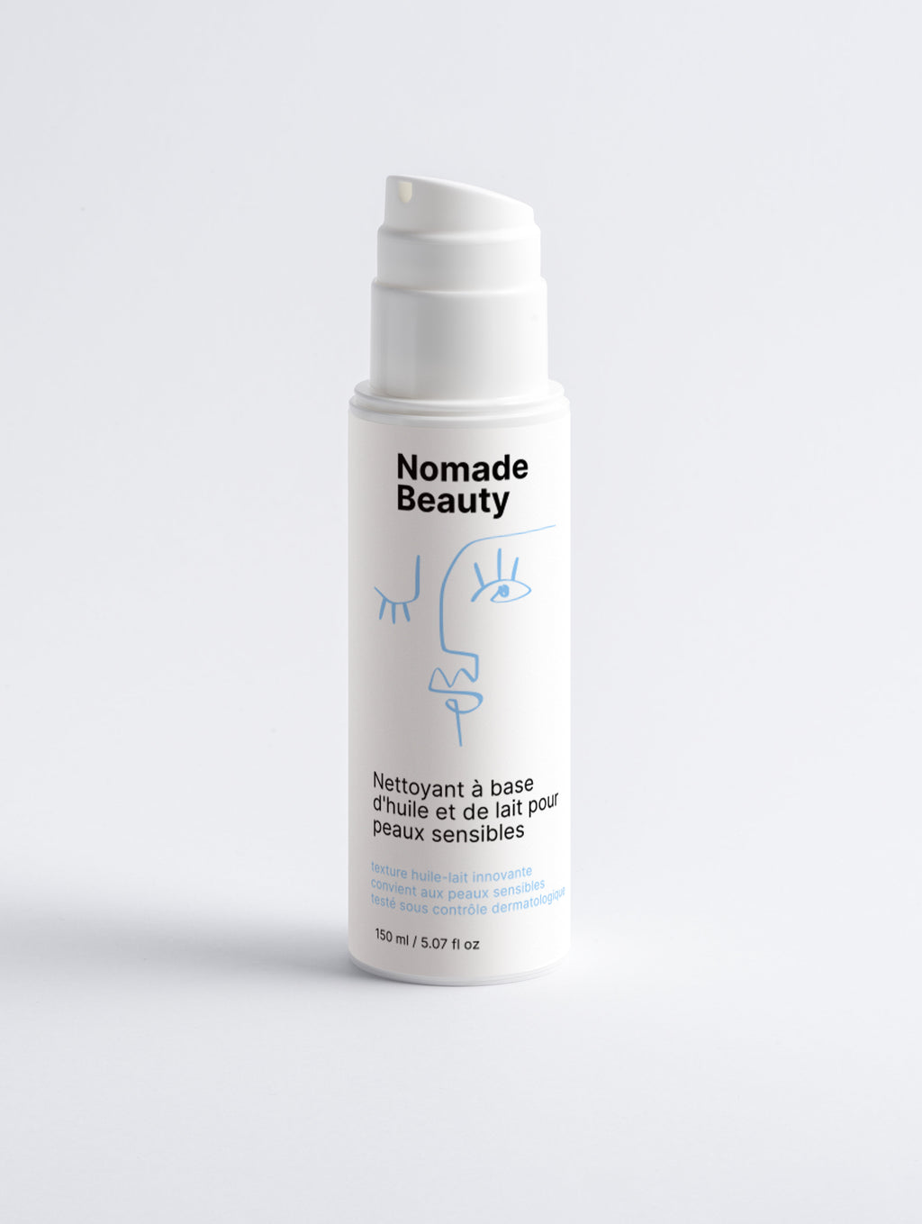 Nettoyant à base d'huile et de lait pour peaux sensibles