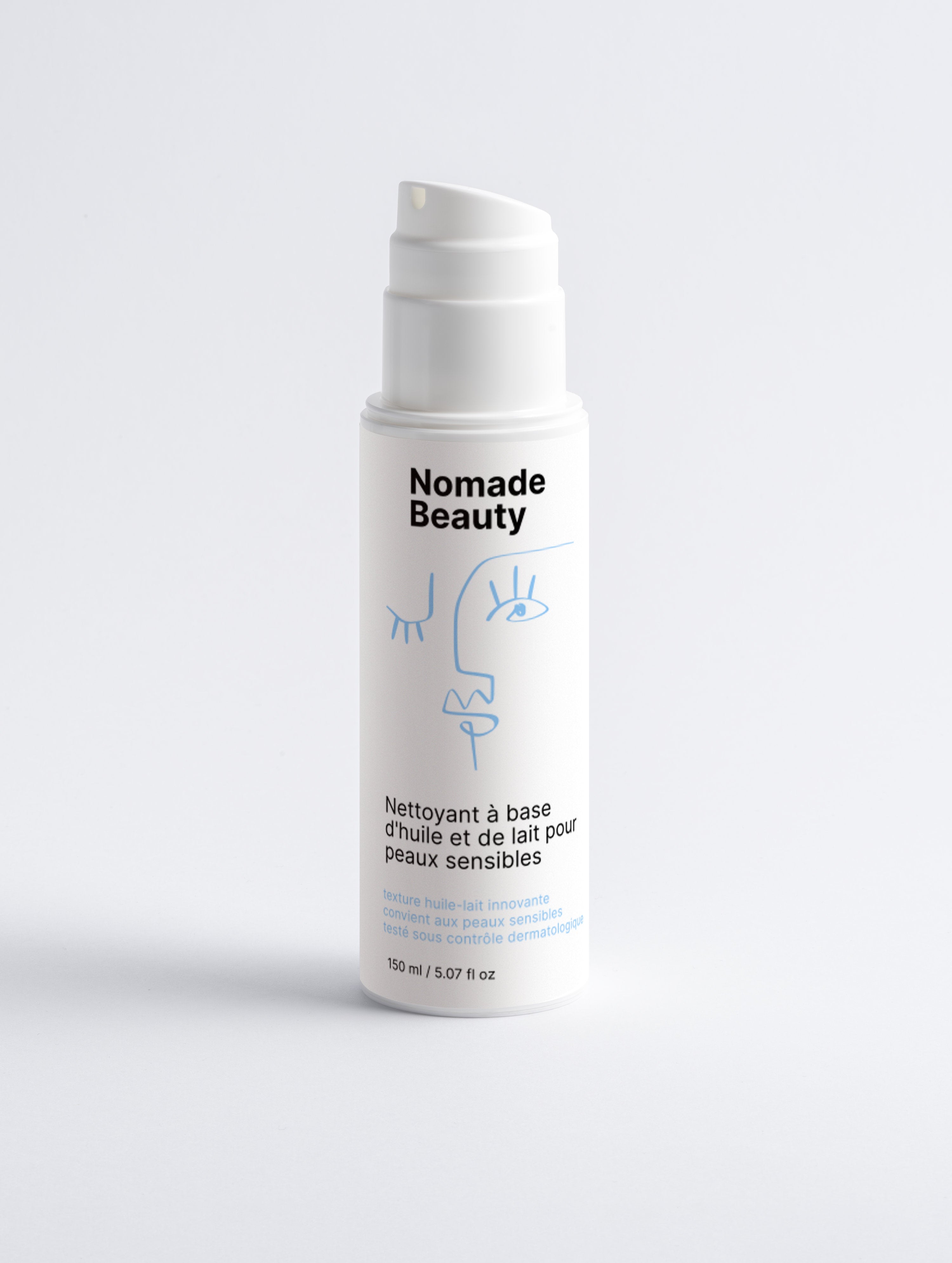 Nettoyant à base d'huile et de lait pour peaux sensibles